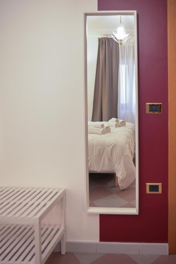 לאוריה אינפריורה B&B Apartment 1970 מראה חיצוני תמונה