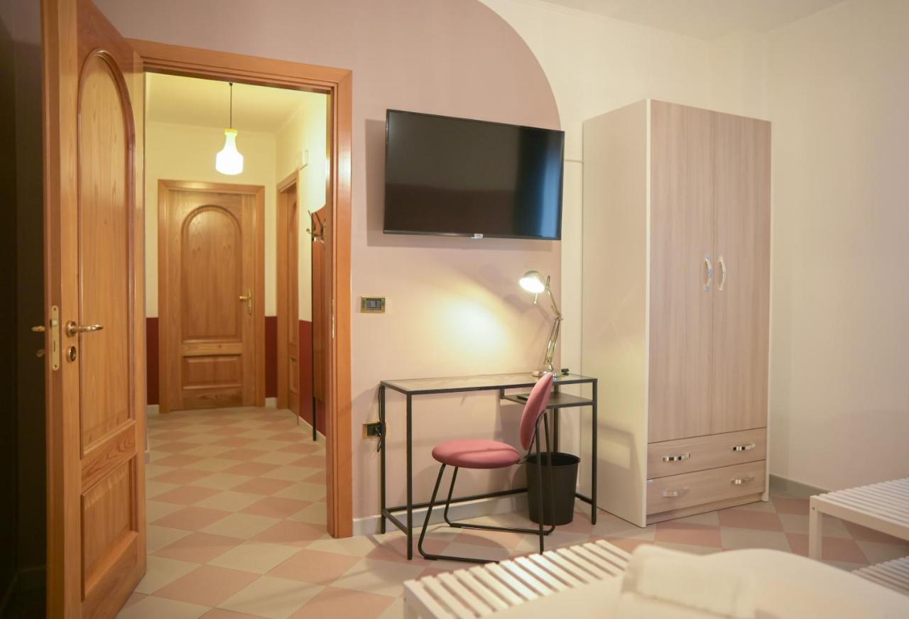 לאוריה אינפריורה B&B Apartment 1970 מראה חיצוני תמונה